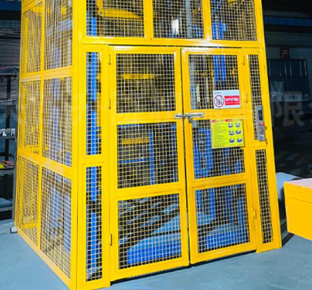 王五镇货梯可以安装在室外吗